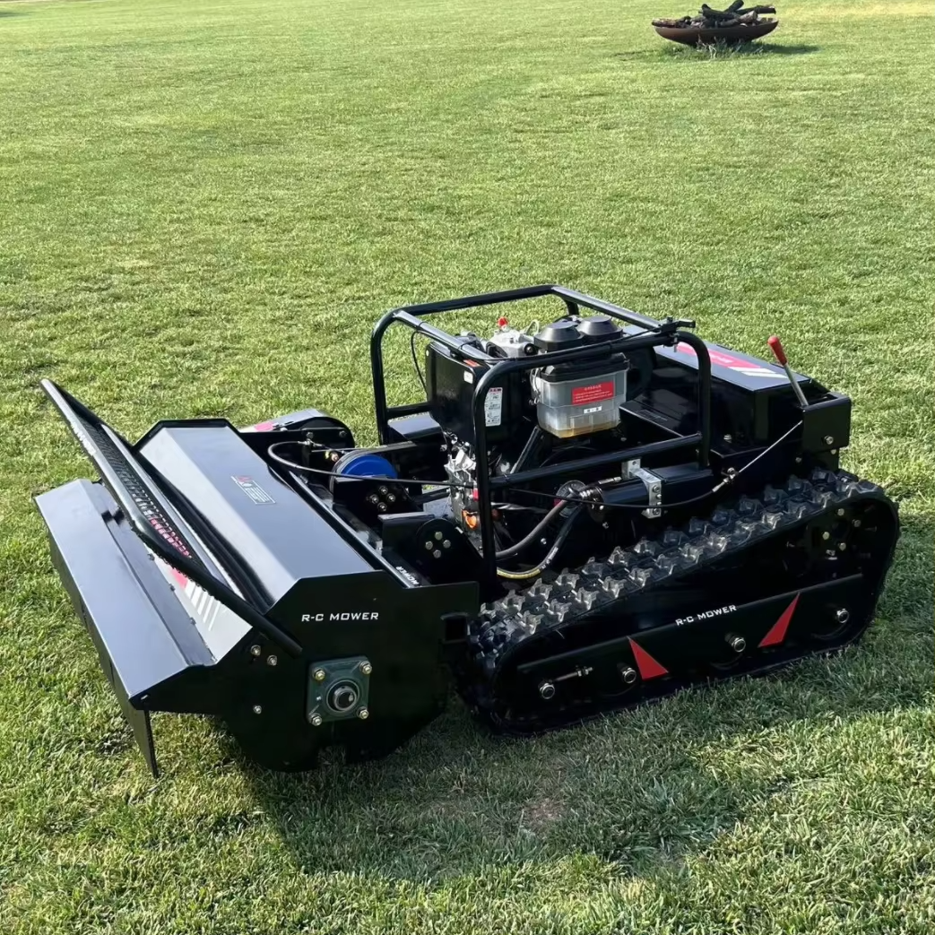 Cortadora R-C Mower trabajando en campo